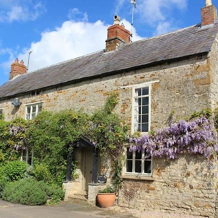 The Old Bakery Barn Bed & Breakfast Pattishall Bagian luar foto
