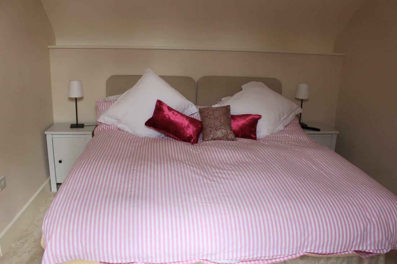 The Old Bakery Barn Bed & Breakfast Pattishall Bagian luar foto