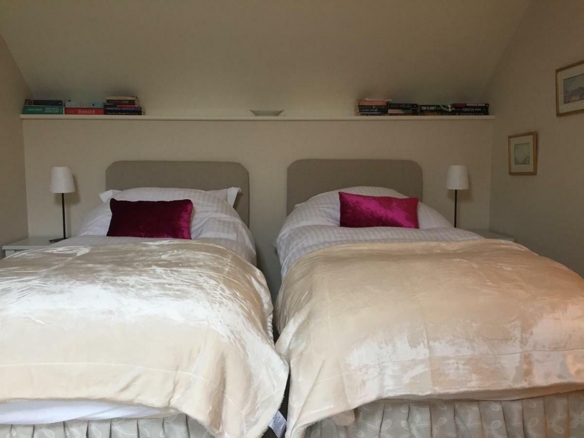 The Old Bakery Barn Bed & Breakfast Pattishall Bagian luar foto